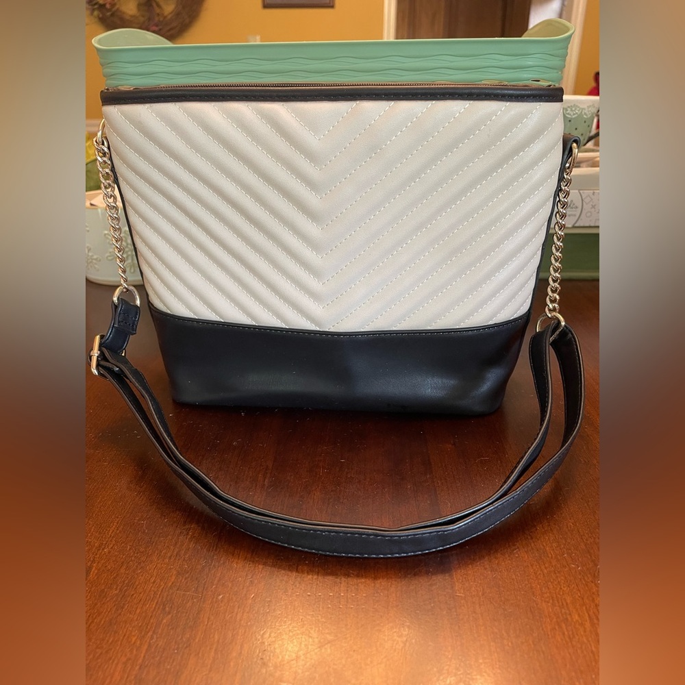 A New Day Shoulder Bag Crossbody Versatile Purse Two Toned Chevron Black Beige